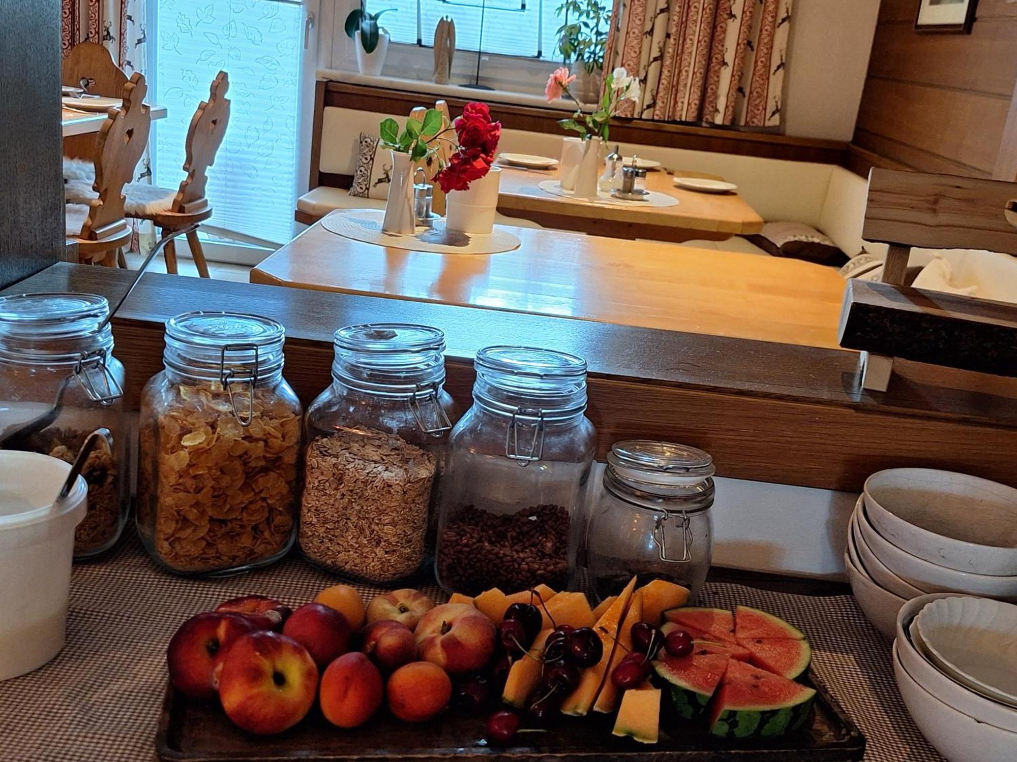 Cafe-Pension Margret 지를 외부 사진